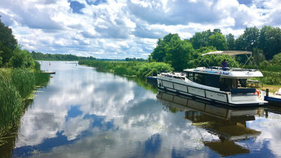 Le Boat has added a new shipment of premium Horizon Plus boats to its fleet on Ontario's Rideau Canal, bringing the total to 30.