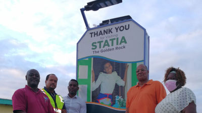 The new solar-powered sign on St. Eustatius (Statia) carries a thank-you greeting for visitors.