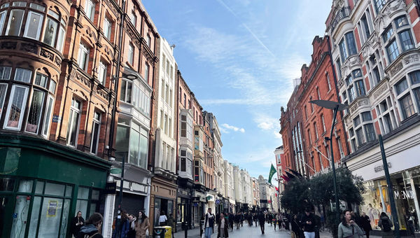 The Fitzwilliam Hotel Dublin is just steps from the shopping, restaurants and live music of Grafton Street.