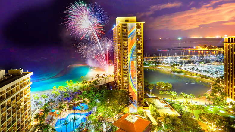 The Hilton Hawaiian Village is restarting its Friday night fireworks tradition.