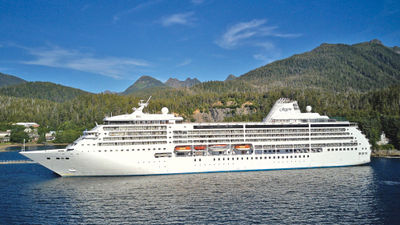 The 700-passenger Seven Seas Mariner.