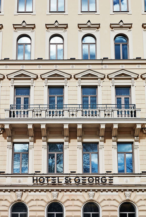 The Hotel St. George is housed in a Renaissance Revival building designed in 1890 by the same architect behind the Finnish National Theatre. The Hotel St. George is housed in a Renaissance Revival building designed in 1890 by the same architect behind the Finnish National Theatre.