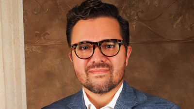Collette promotes Willie Montano