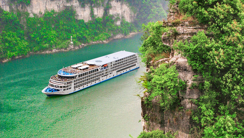 A Century Cruises ship on the Yangtze River. The Chinese river cruise operator will expand to Europe through a partnership with United Waterways.