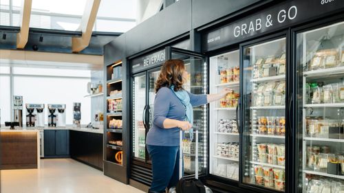 The Concourse B expansion includes a market-style United Club lounge. The Concourse B expansion includes a market-style United Club lounge.