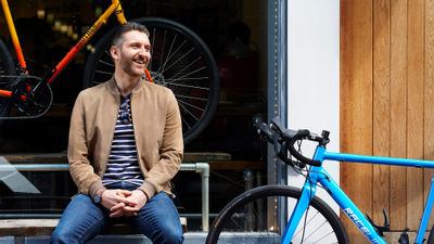 Peter Chipchase has experience as a fashion marketing specialist and luxury hospitality strategist.
