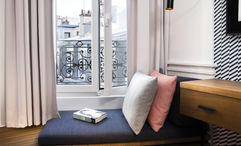 A Chambre Cabine guestroom at the Maison Elle boutique hotel in Paris.