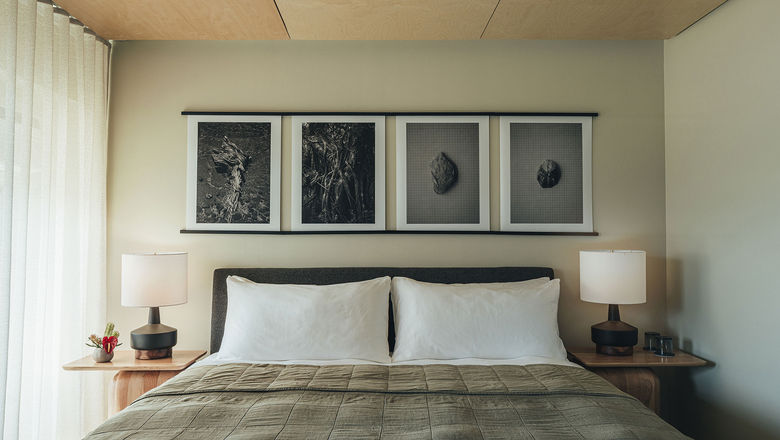 Guestrooms at the Pacific 19 Kona are designed to reflect Hawaii’s natural surroundings.