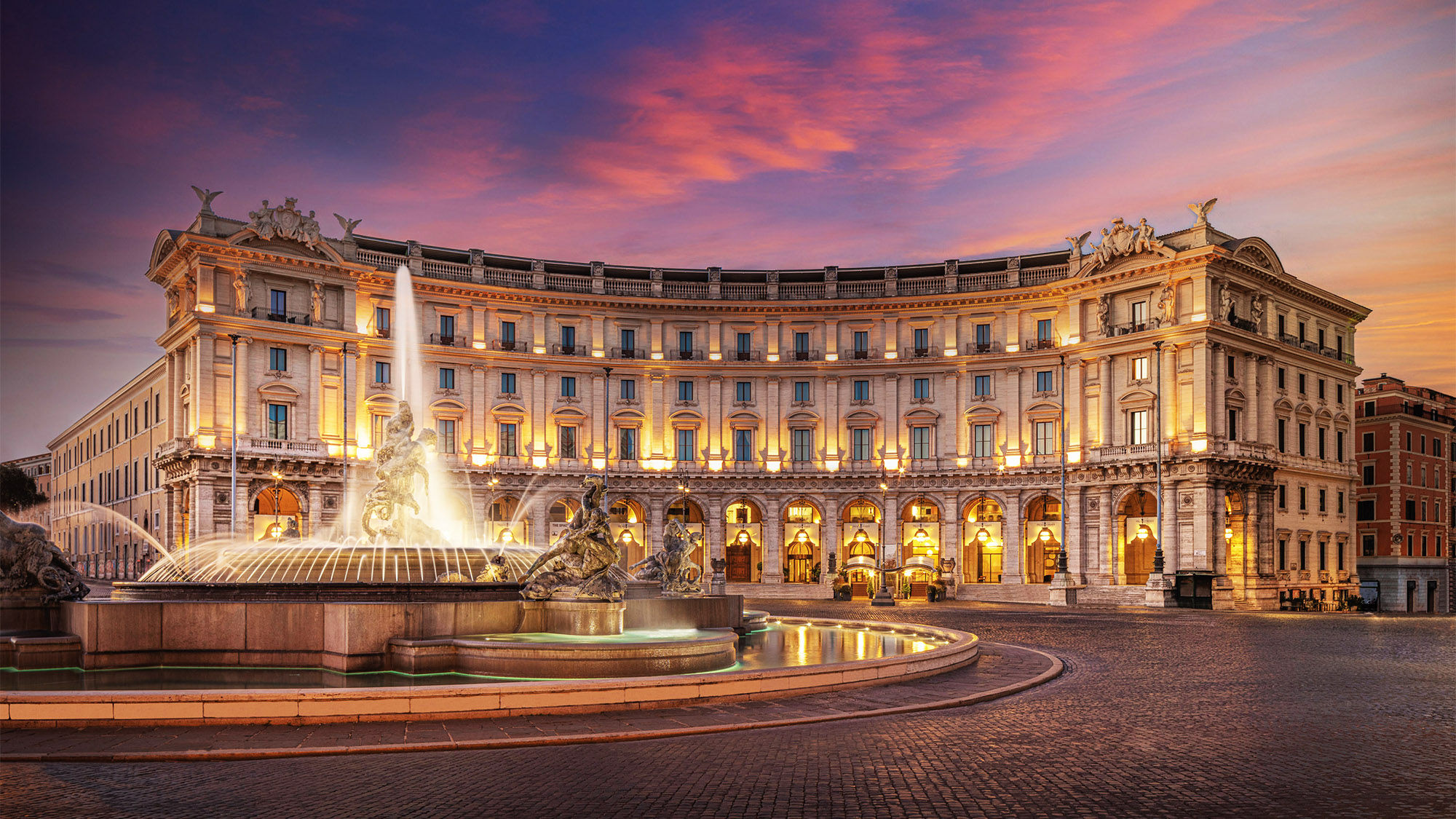 The Fountain of the Naiads and the Anantara Palazzo Naiadi Rome Hotel.