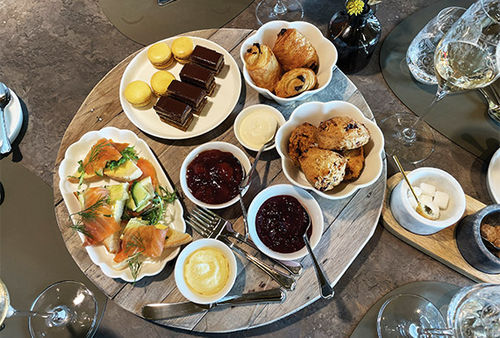 Afternoon tea is served daily in Rost; it's free for suite guests and carries a small charge for other passengers.