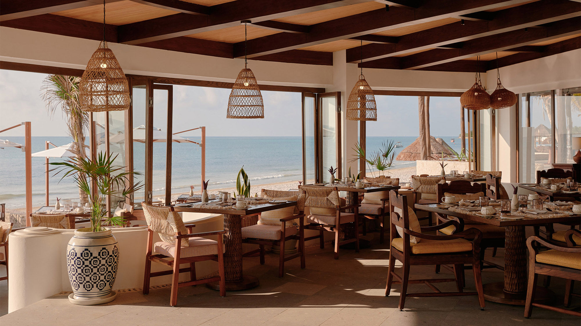 Beachfront dining at Maroma.
