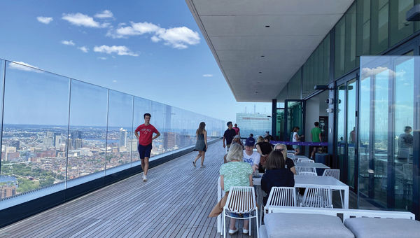 The indoor-outdoor Stratus bar on the 51st floor offers what might be Boston’s best spot for sunset cocktails and bites.