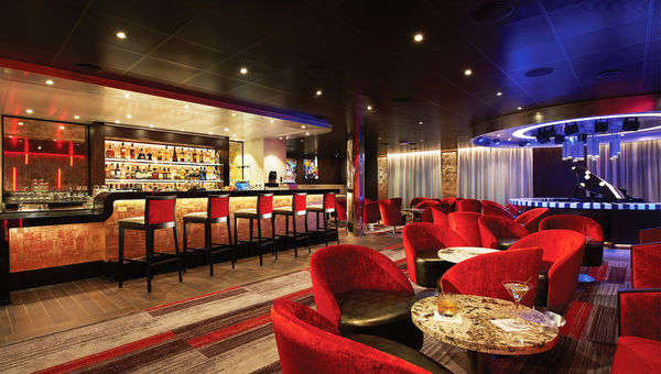 The ship's Piano Bar 88 replaced a hot pot restaurant. The ship's Piano Bar 88 replaced a hot pot restaurant.