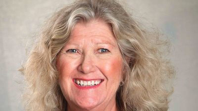 Network of Entrepreneurs Selling Travel adds business analysts