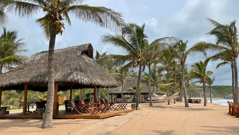 Las Rosadas blends indoor/outdoor living on four acres of undeveloped beachfront.