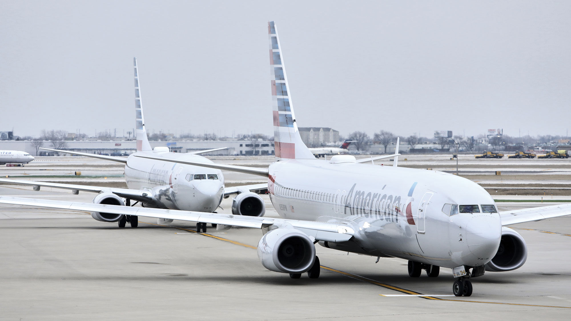 American Airlines Briefly Halts Flights Nationwide After Technical ...