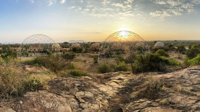 The standout feature of Kuoom Serengeti is its dome-like chalets, which effectively bring the outdoors indoors for guests.