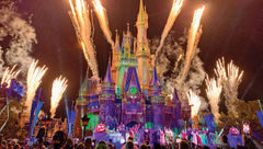 The Hocus Pocus Villain Spelltacular is a must-see at Mickey’s Not-So-Scary Halloween Party.