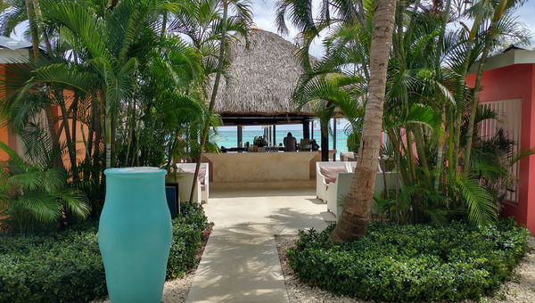 The exclusive bar for the Tiara Suites at the Club Med Punta Cana. The suites also have an exclusive pool.