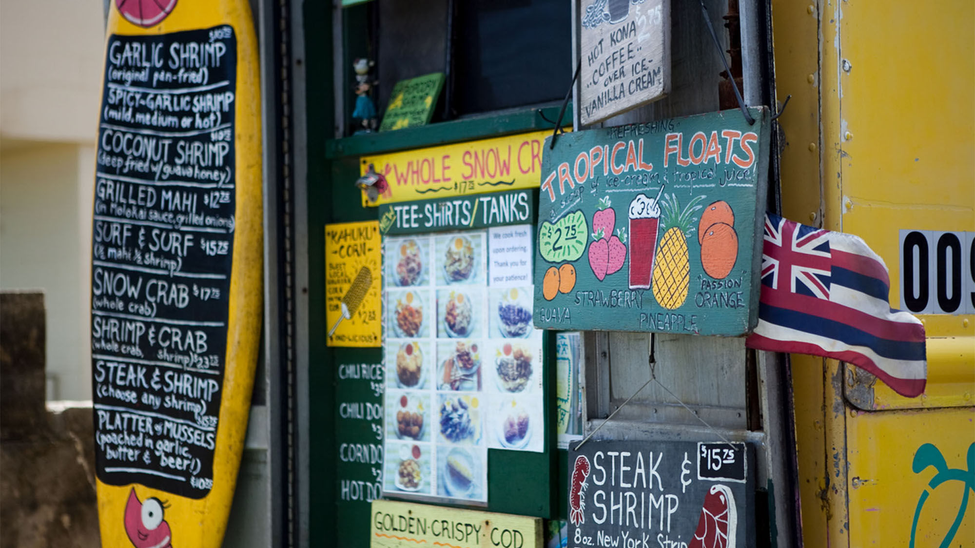 The North Shore surf towns have a laid-back vibe and offer plenty of food trucks, serving everything from shrimp to shave ice.
