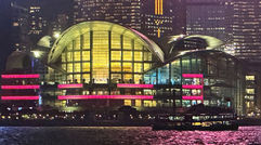 Destination: Hong Kong, on the verge of a strong comeback