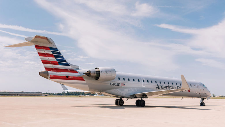 A PSA Bombardier CRJ regional aircraft.