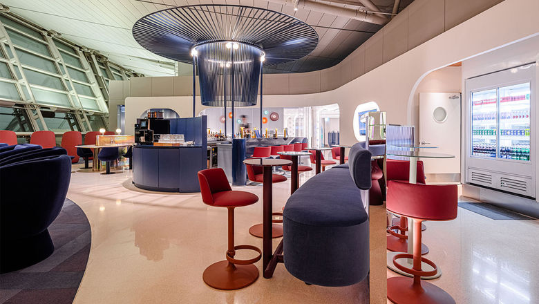 The Oneworld lounge in Seoul can seat up to 148 customers.