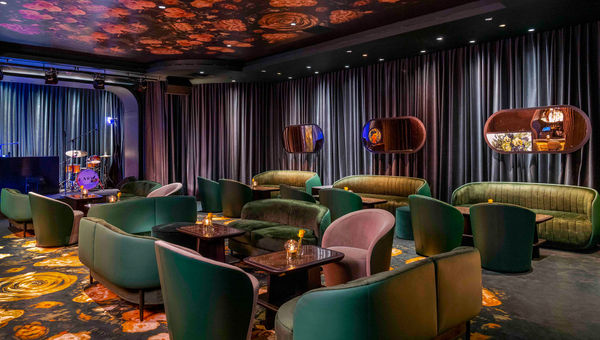 Easy’s is a 1920s-styled cabaret lounge in Aria’s Proper Eats food hall. Easy’s is a 1920s-styled cabaret lounge in Aria’s Proper Eats food hall.