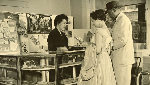 ఫ్రెడ్డీ స్కార్‌బరో హెండర్సన్ మరియు అట్లాంటాలోని హెండర్సన్ ట్రావెల్ సర్వీసెస్ యొక్క ప్రారంభ వినియోగదారులు.