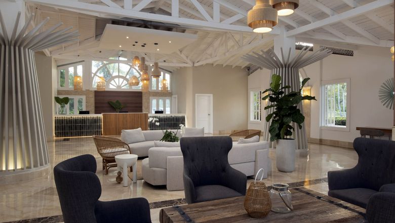 The lobby at the Wyndham Alltra Samana.