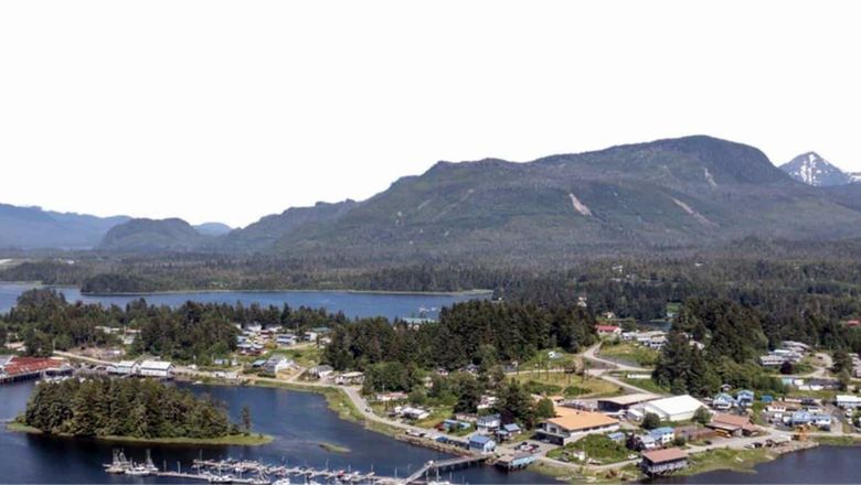 Ships will sail between two fjord entrances before arriving at the port, offering guests scenic views of mountain landscapes.
