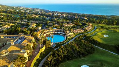 Marriott International plans to brand the Pelican Hill Resort as a St. Regis.