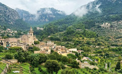 A view of Valldemossa.