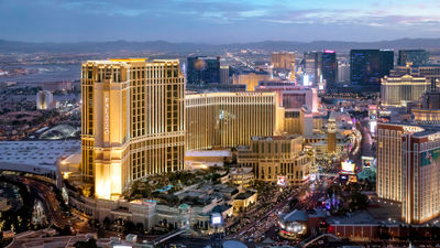 Hyatt Hotels Corp. has reached a long-term licensing agreement with the Venetian Resort Las Vegas, expanding its Las Vegas footprint by 7,000 rooms.