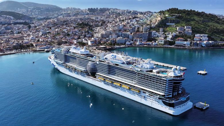 The 4,300-passenger Sun Princess.