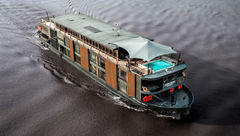 The Aqua Nera sails the Peruvian Amazon.