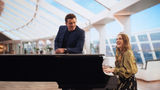A scene from an MSC Cruises "Let's Holiday" ad, starring Orlando Bloom and Drew Barrymore.