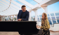 A scene from an MSC Cruises "Let's Holiday" ad, starring Orlando Bloom and Drew Barrymore.