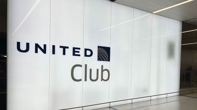 The entrance to a United Club in Los Angeles Airport.