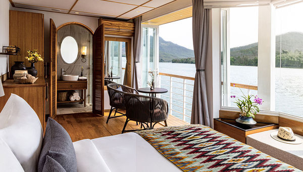 The Premier view suits of Boheme are characterized by Juliet Balconies.