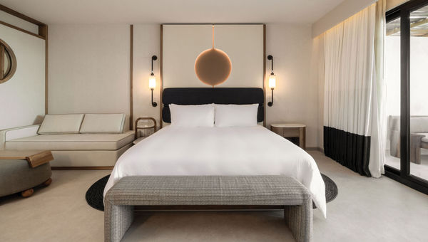 A Friends & Family Sundeck Suite has a master bedroom and smaller TV room with a daybed for children. A Friends & Family Sundeck Suite has a master bedroom and smaller TV room with a daybed for children.