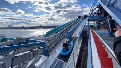 The Aqua Slidecoaster on the new Norwegian Aqua.