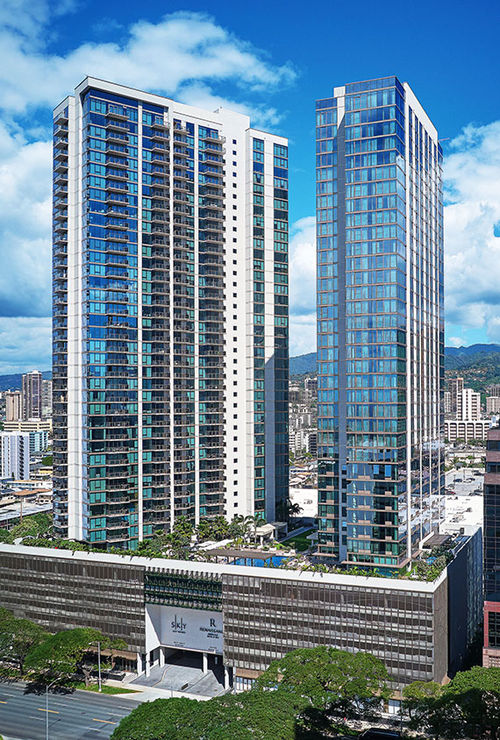 The hotel is the tower on the right, and the Sky Deck can be seen on the 8th floor above Kapiolani Boulevard. The hotel is the tower on the right, and the Sky Deck can be seen on the 8th floor above Kapiolani Boulevard.