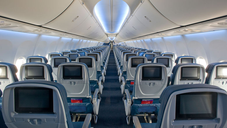 The main cabin of a Delta 737-900.