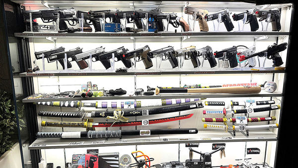 San Marino has liberal firearm laws, allowing weapons shops to coexist with souvenir stores. San Marino has liberal firearm laws, allowing weapons shops to coexist with souvenir stores.