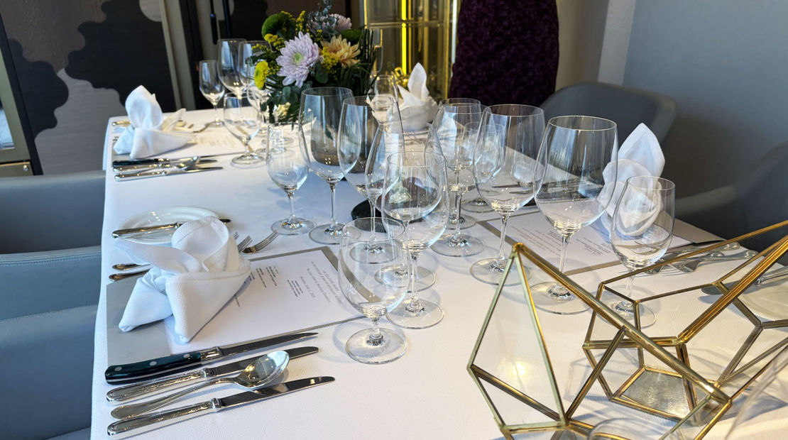 The Riverside Debussy offers an intimate dining experience for about $365 (320 euros) per person.