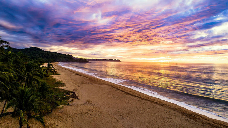 The new Volaris flight from Los Angeles to Tepic puts travelers along Nayarit's coast in just over an hour.