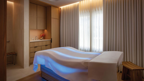 The Nahe Wai Suite is furnished with a table for vibroacoustic programs that promote relaxation. The Nahe Wai Suite is furnished with a table for vibroacoustic programs that promote relaxation.