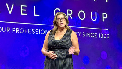 Lisa Dunne, owner of Treasured Moments Travel in Ontario, Canada, at CoNexion.