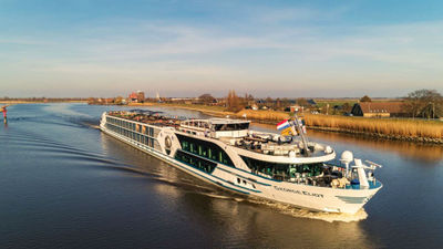 Riviera's George Eliot river ship.